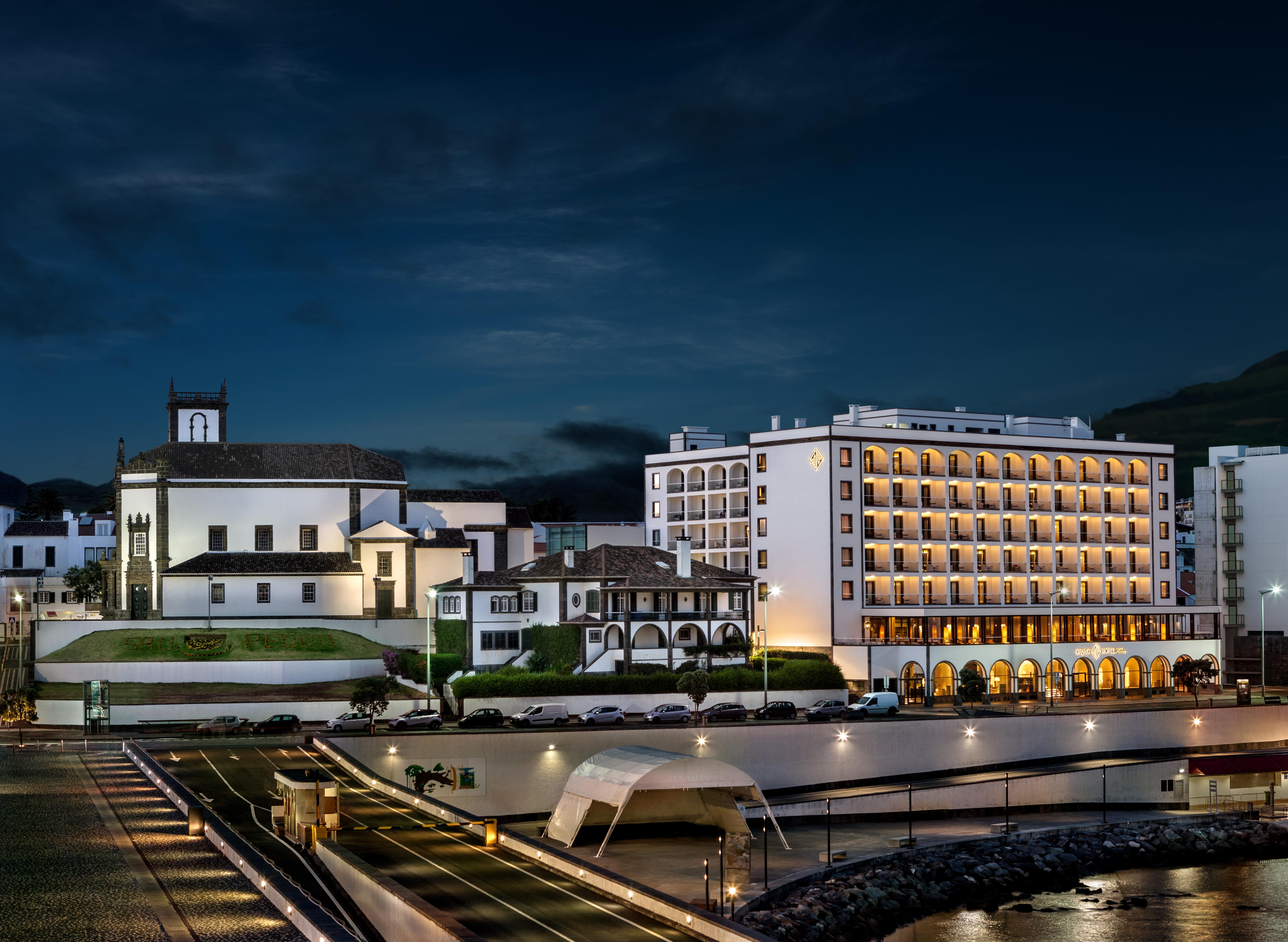Grand Hotel Acores Atlantico Ponta Delgada  Bagian luar foto The town of Caldas da Rainha, the capital of the municipality
