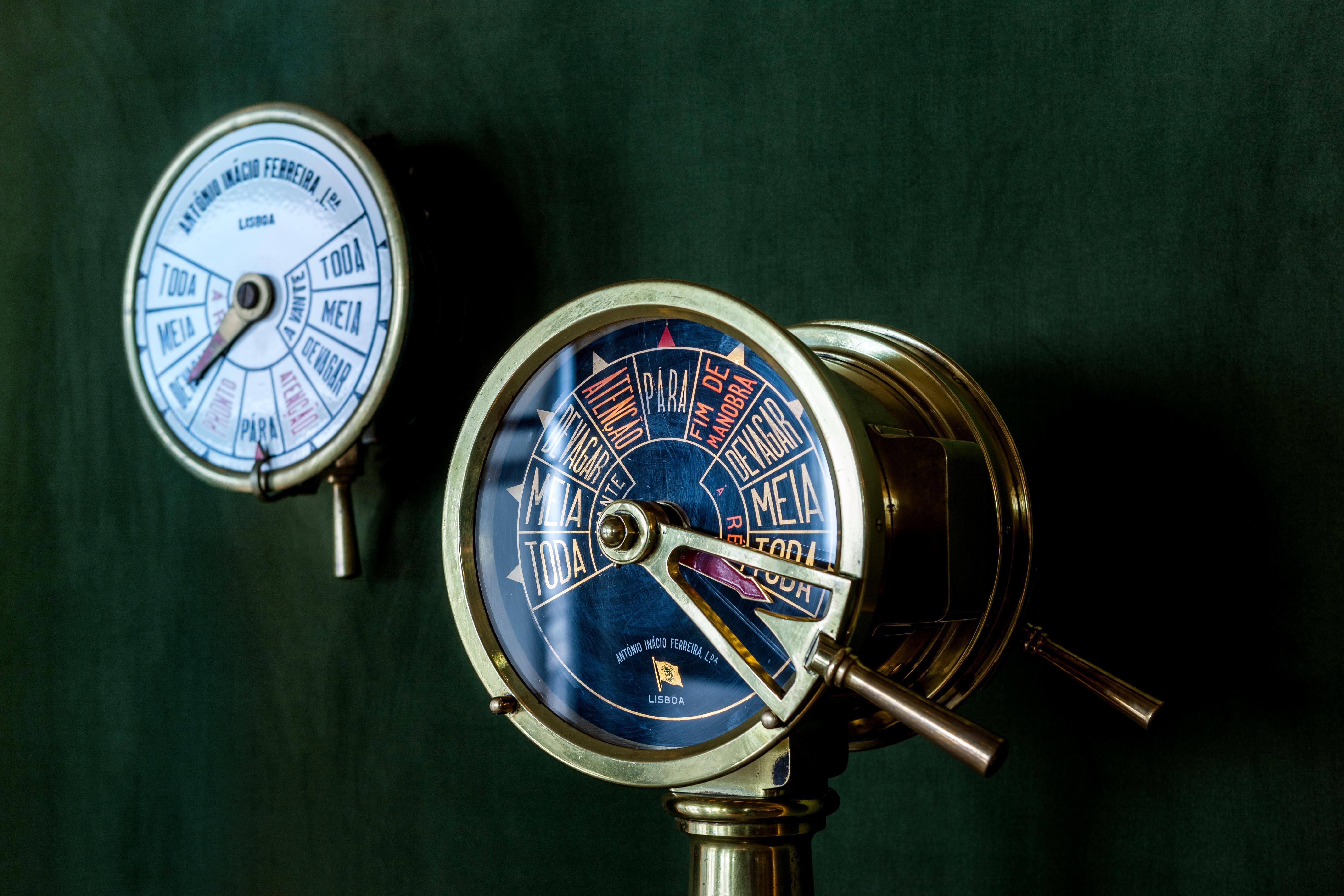 Grand Hotel Acores Atlantico Ponta Delgada  Bagian luar foto A pressure gauge