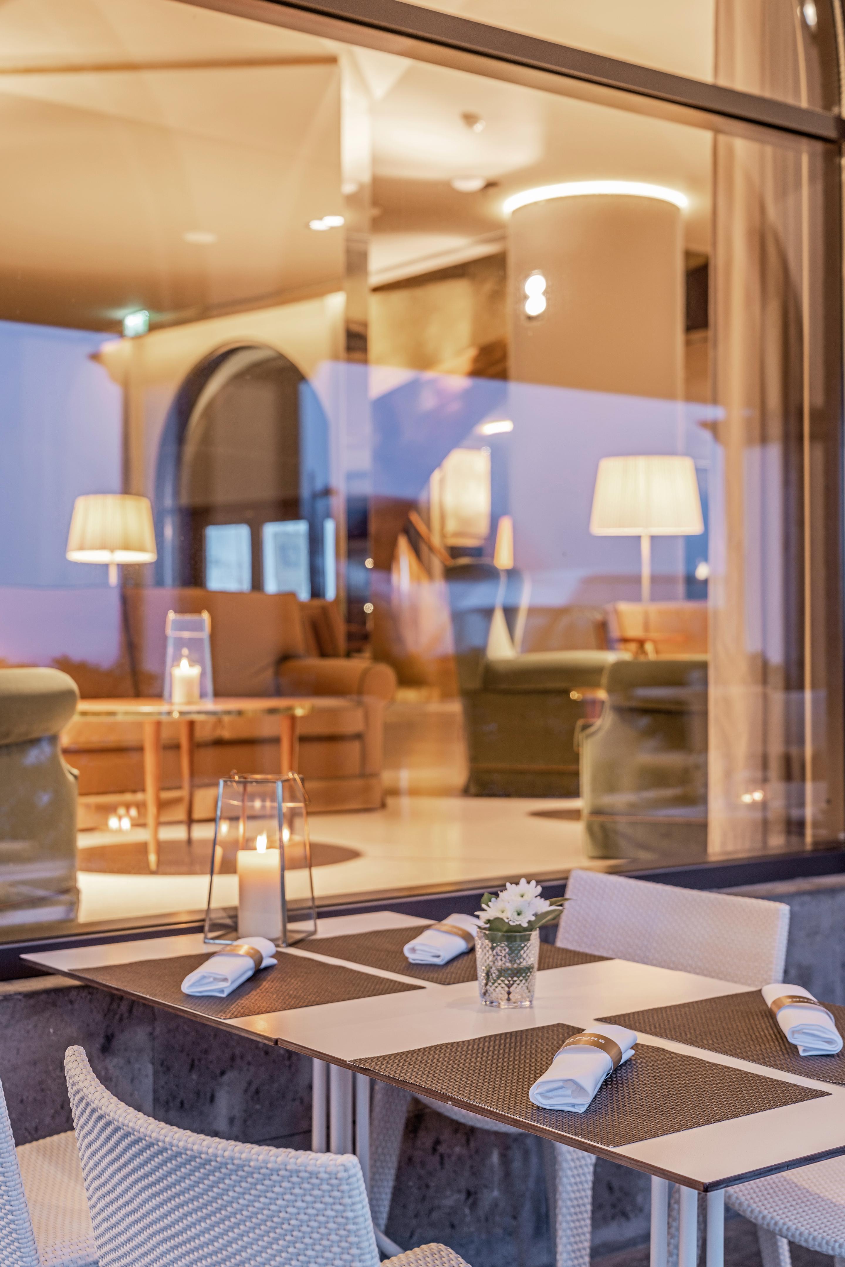 Grand Hotel Acores Atlantico Ponta Delgada  Bagian luar foto The lounge at the airport